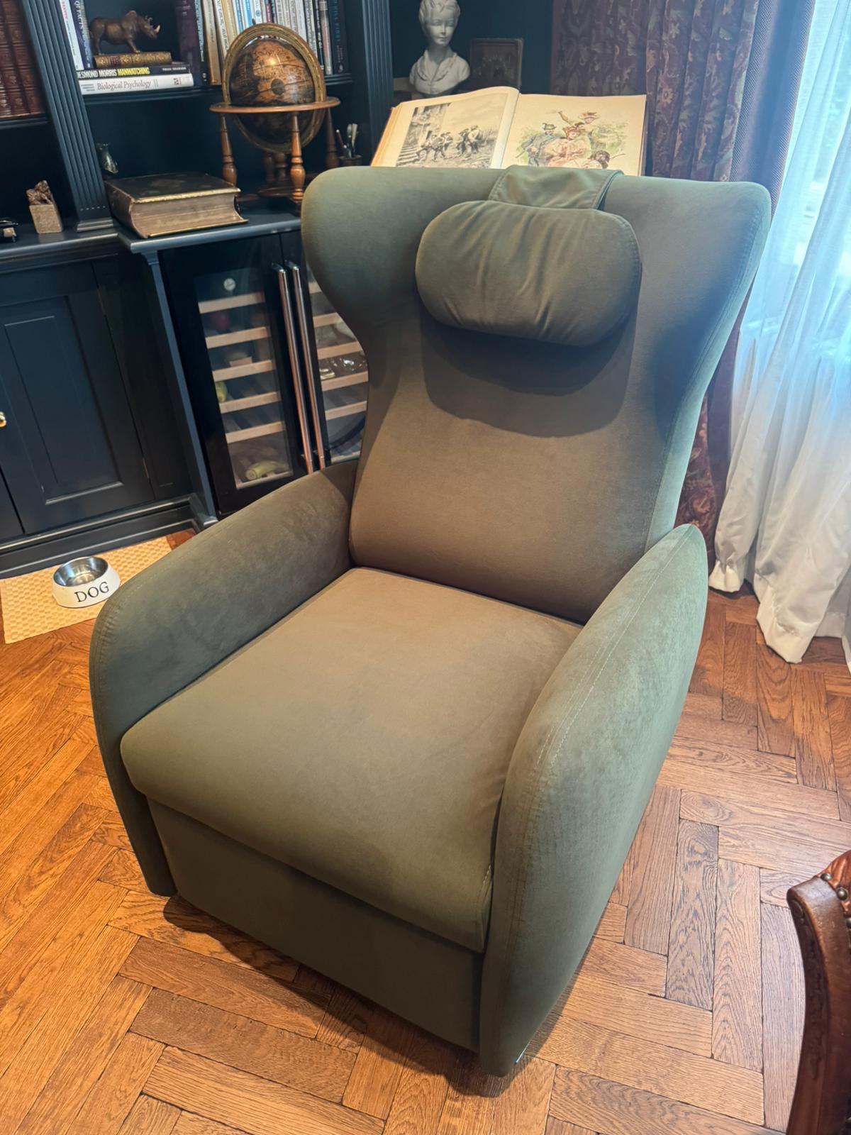 Minimalist Living Room